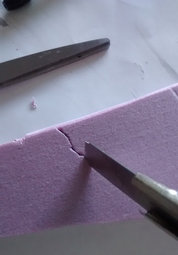 Creating cracks for Halloween tombstones